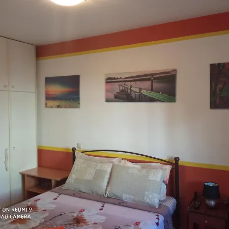 S.d 2 Nyaraló